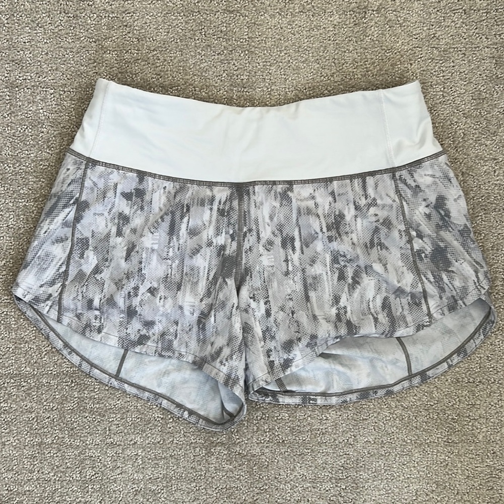 Lululemon SPEED UP SHORT LONG *4" UPDATED FIT